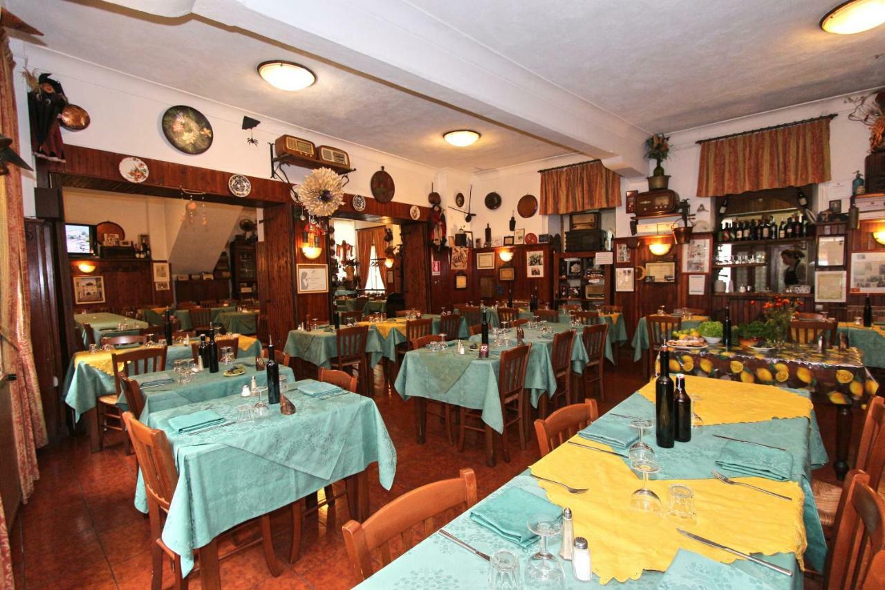 Albergo Santo Spirito Molini di Triora Eksteriør billede